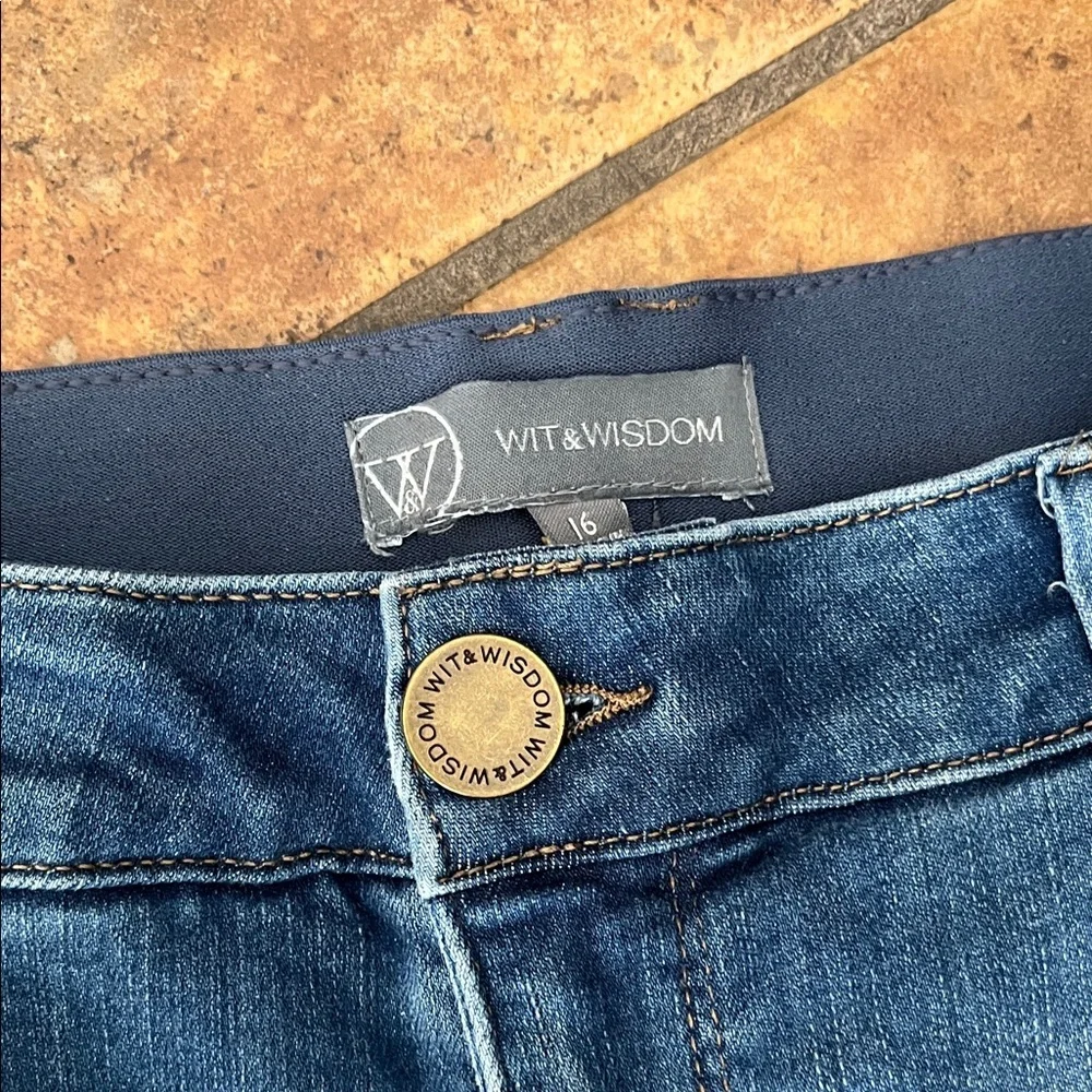 Wit and Wisdom Blue Denim Cargo colorblock Jeans Size 16 - Picture 4 of 7